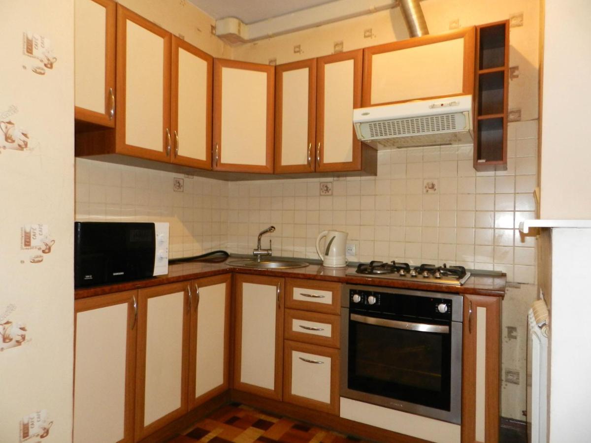 1-Room Apartment 50M2 On Metalurhiv Avenue 17, By Grandhome Zaporizhia Esterno foto